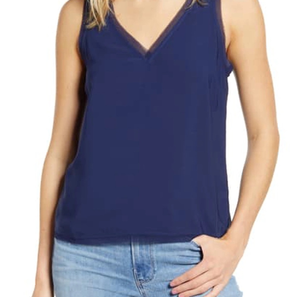 Chelsea28 Navy V-Neck Sleeveless Cami